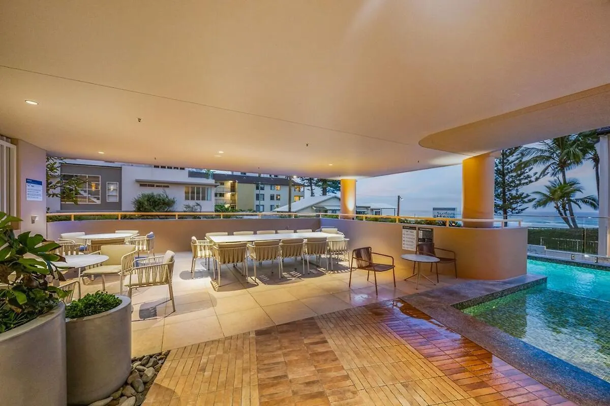 Escape To Paradise - Palm Beach Gold Coast